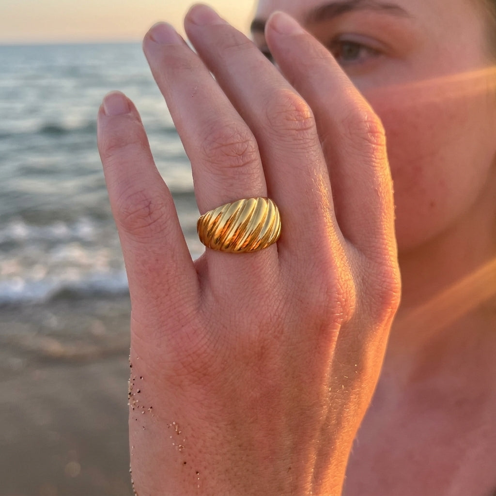 Ribbed Dome Ring