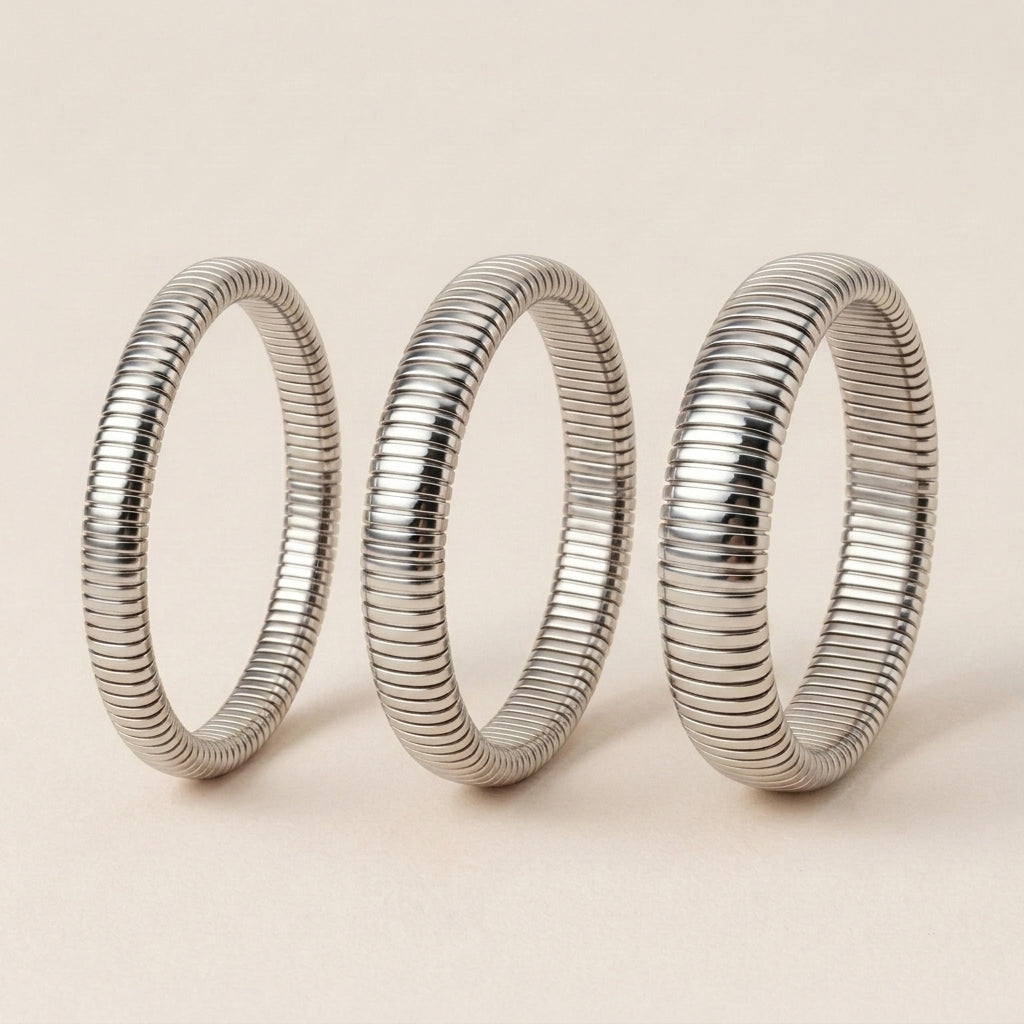 Elegant Ribbed Bracelet