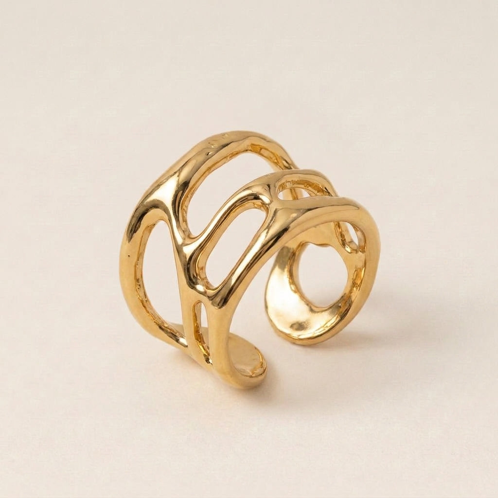 Delicate Openwork Band Ring