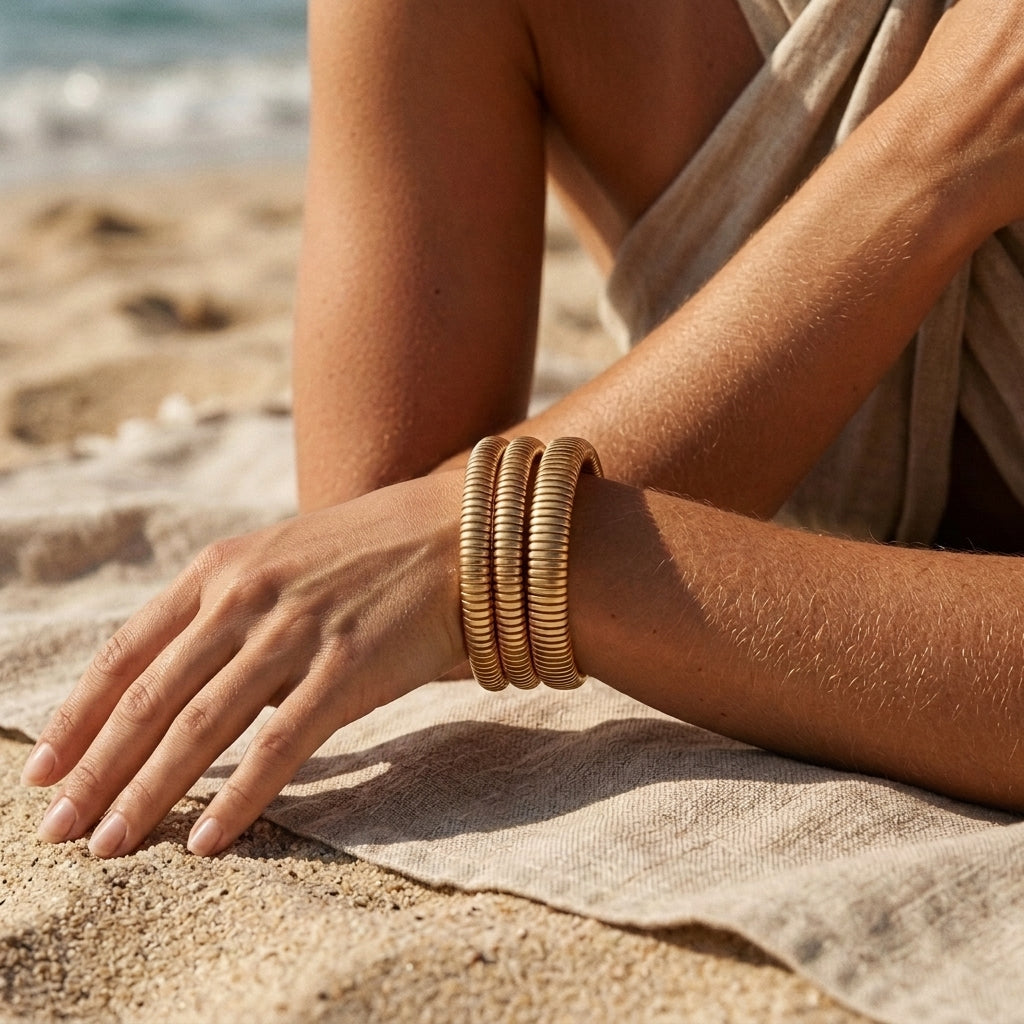 Elegant Ribbed Bracelet