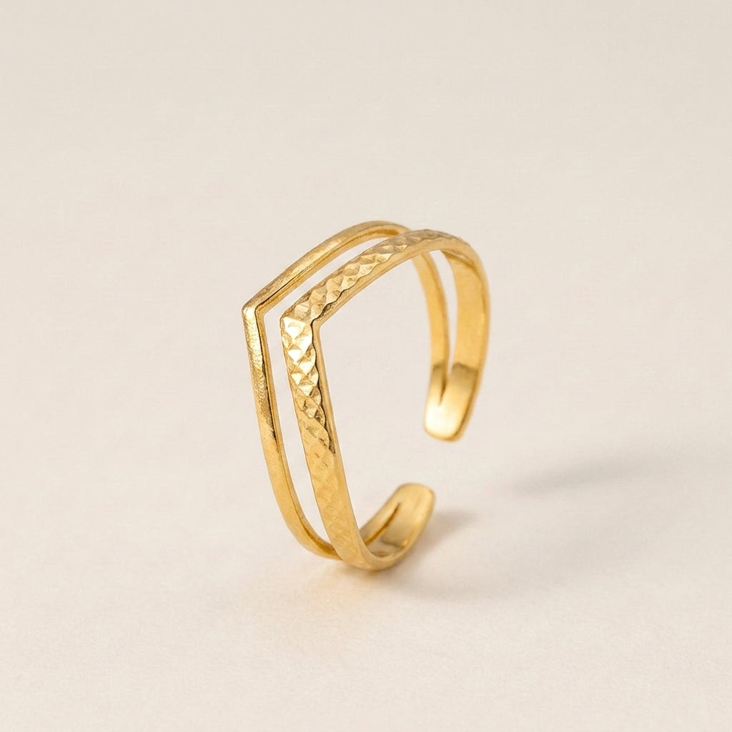 Elegant V‑Shaped Gold Ring